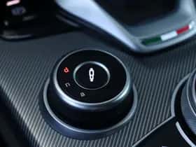 Alfa Romeo Stelvio (2022) thumbnail 16