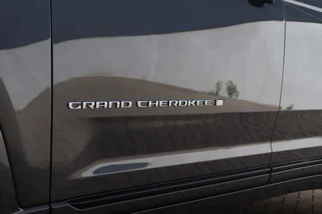 Jeep Grand Cherokee (2025) thumbnail 5