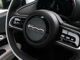 Fiat 500e (2023) thumbnail 19
