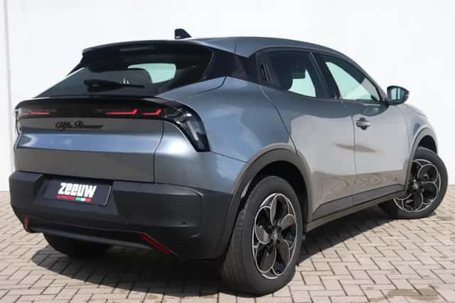 Alfa Romeo Junior (2025) thumbnail 2