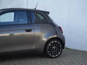 Fiat 500 (2021) thumbnail 8
