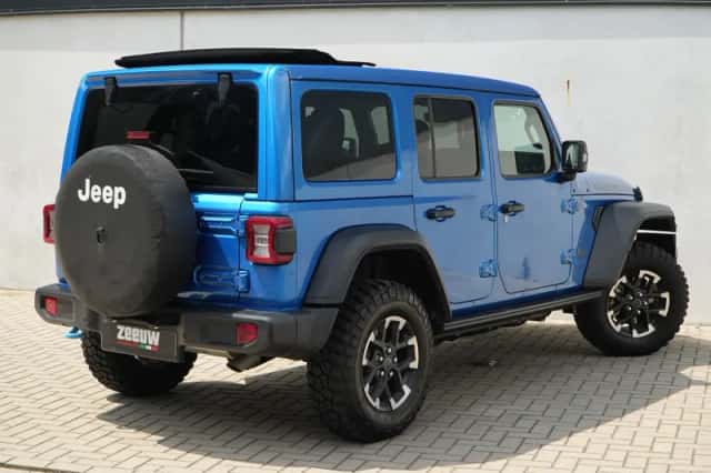Jeep Wrangler (2024) thumbnail 2