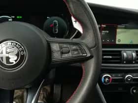 Alfa Romeo Giulia (2023) thumbnail 40