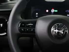 Alfa Romeo Junior (2025) thumbnail 19