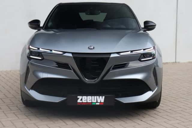 Alfa Romeo Junior (2025) thumbnail 5