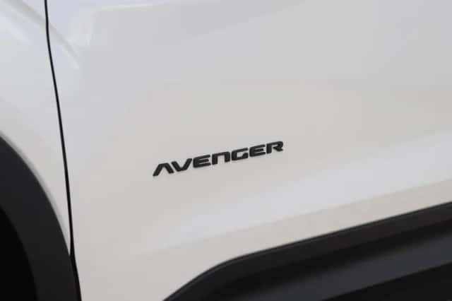 Jeep Avenger (2025) thumbnail 3