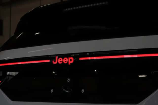 Jeep Compass (2026) thumbnail 6