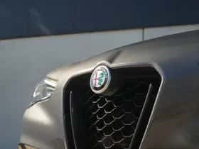 Alfa Romeo Stelvio (2023) thumbnail 7