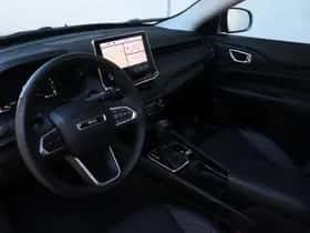 Jeep Compass (2024) thumbnail 4