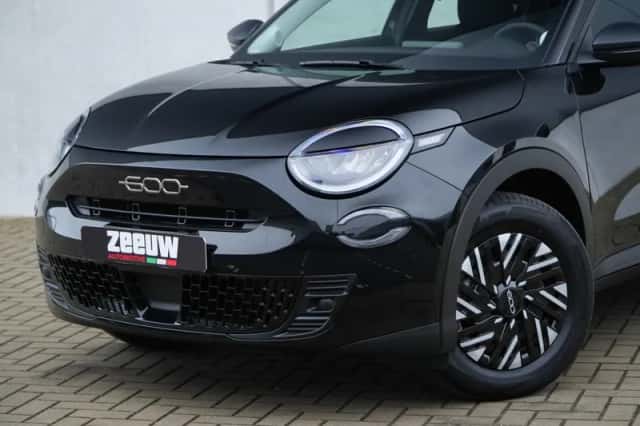Fiat 600 (2025) thumbnail 2