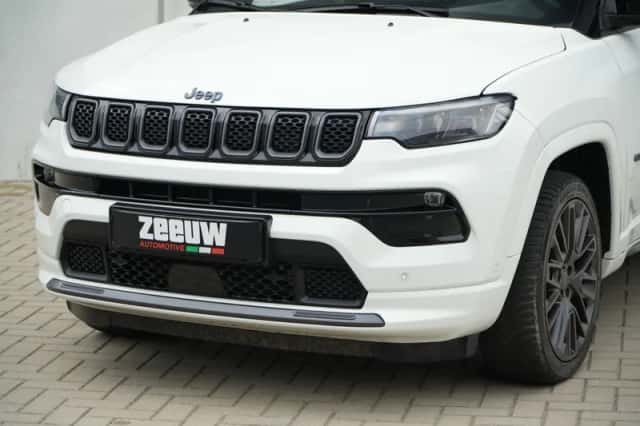 Jeep Compass (2022) thumbnail 5
