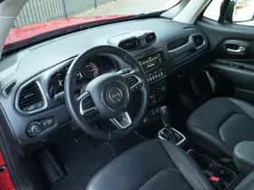 Jeep Renegade (2023) thumbnail 18