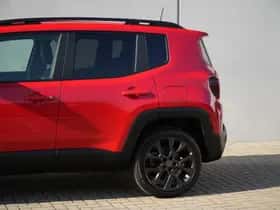 Jeep Renegade (2023) thumbnail 9