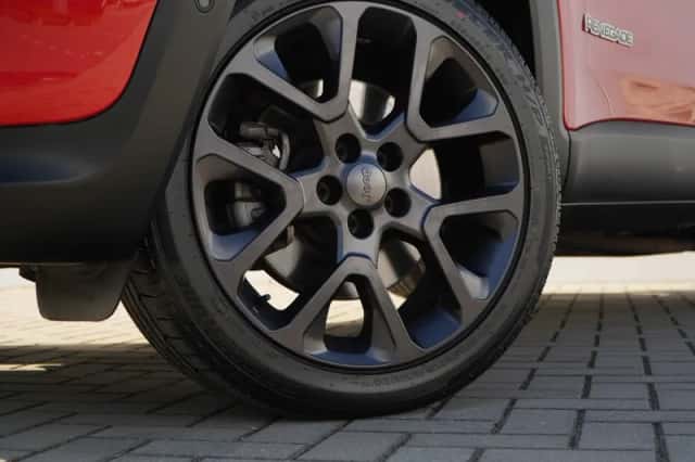 Jeep Renegade (2023) thumbnail 4