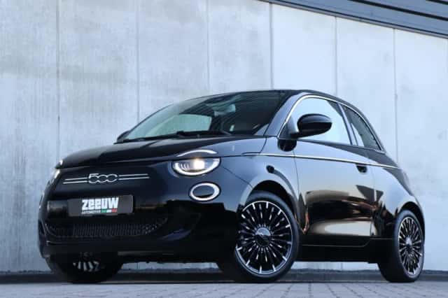 Fiat 500e (2024) thumbnail 2