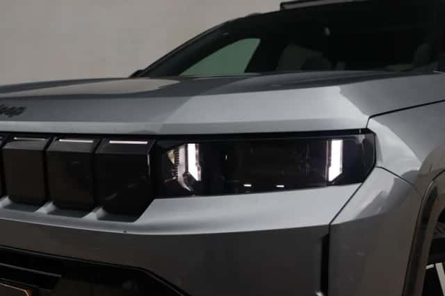 Jeep Compass (2026) thumbnail 2
