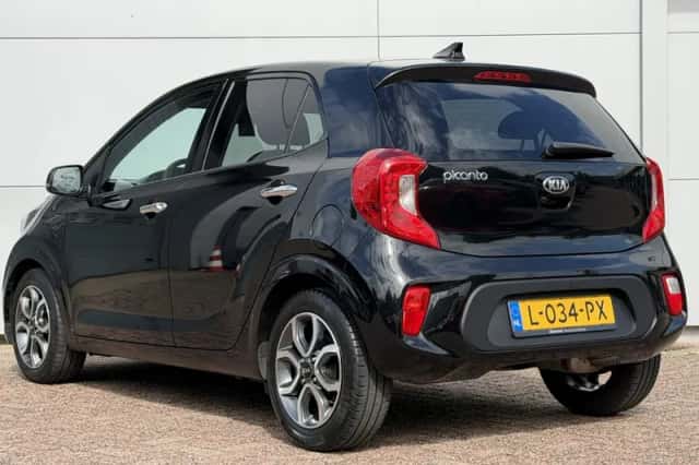 Kia Picanto (2021) thumbnail 4