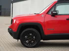 Jeep Renegade (2024) thumbnail 8