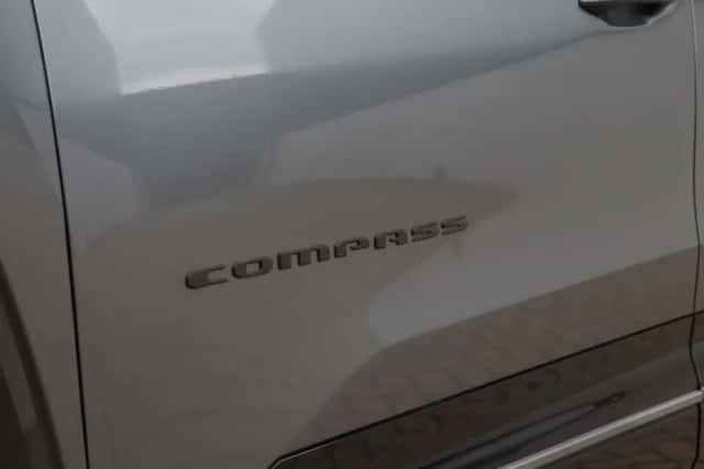 Jeep Compass (2026) thumbnail 2