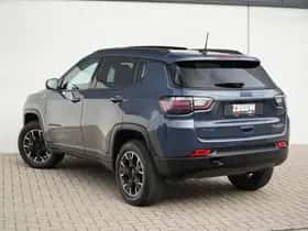 Jeep Compass (2023) thumbnail 2