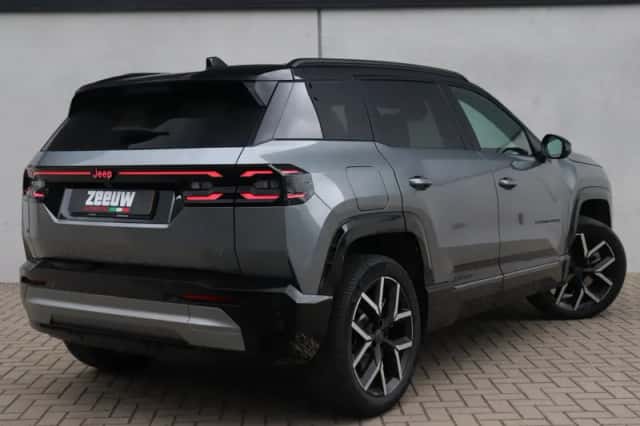 Jeep Compass (2026) thumbnail 2