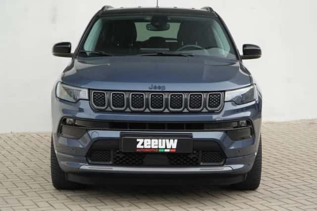 Jeep Compass (2022) thumbnail 4