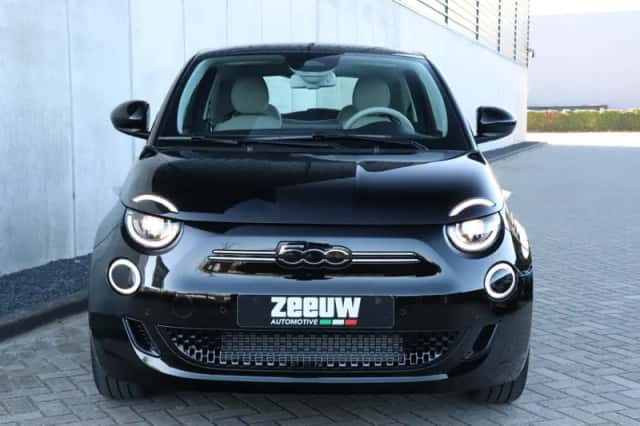 Fiat 500e (2024) thumbnail 4