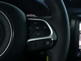 Jeep Renegade thumbnail 14