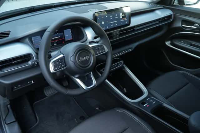 Jeep Avenger (2025) thumbnail 5