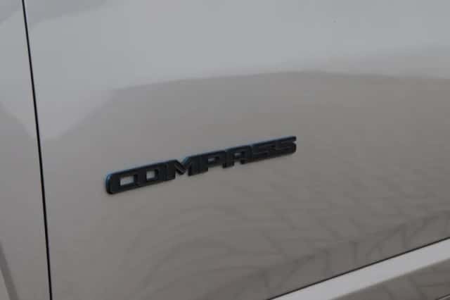 Jeep Compass (2022) thumbnail 5