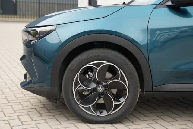 Alfa Romeo Junior (2025) thumbnail 5