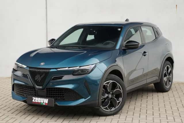 Alfa Romeo Junior (2025) thumbnail 6