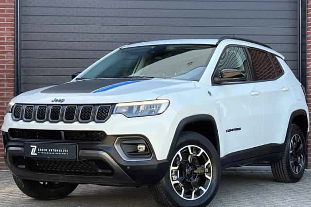 Jeep Compass (2023) thumbnail 1