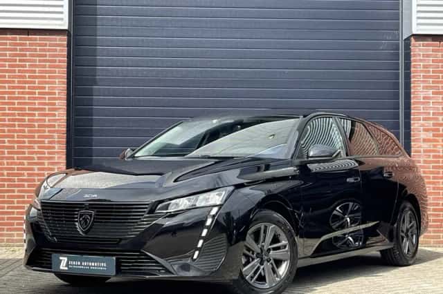 Peugeot 308 (2023) thumbnail 1