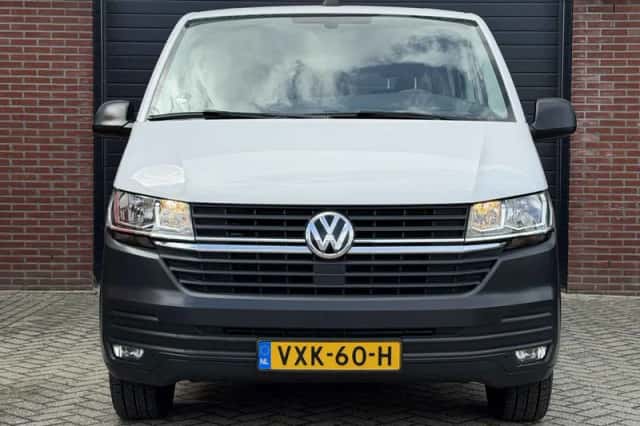 Volkswagen Transporter (2023) thumbnail 6
