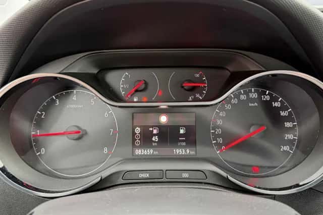 Opel Crossland (2021) thumbnail 3