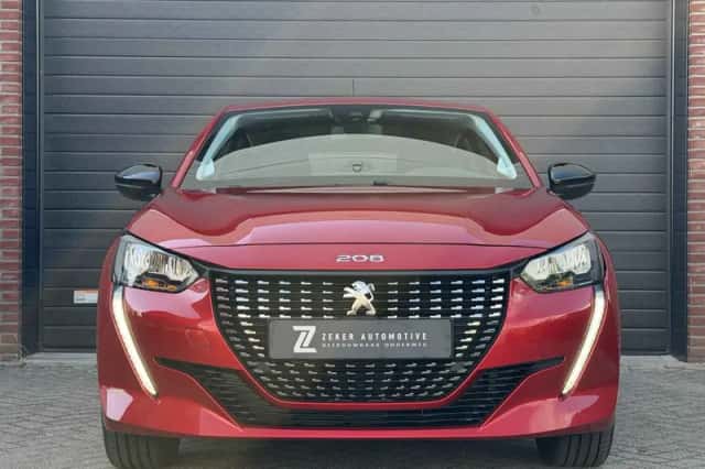 Peugeot 208 (2022) thumbnail 6
