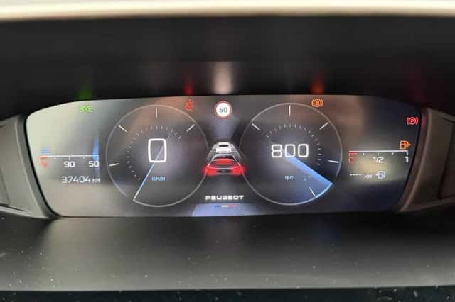 Peugeot 308 (2024) thumbnail 3