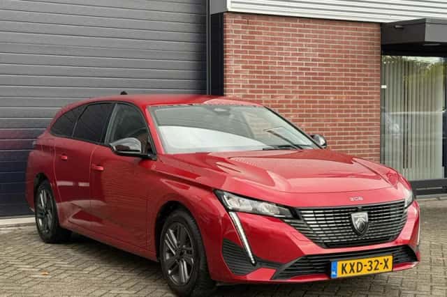 Peugeot 308 (2024) thumbnail 5