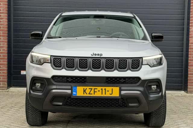 Jeep Compass (2023) thumbnail 6