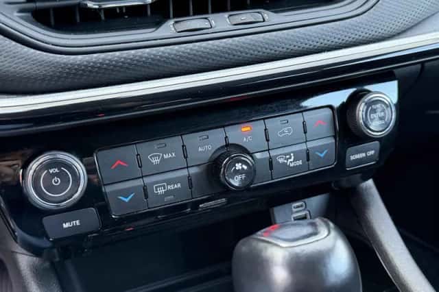 Jeep Compass (2023) thumbnail 4
