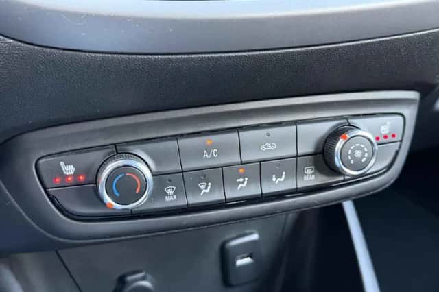 Opel Crossland (2021) thumbnail 4