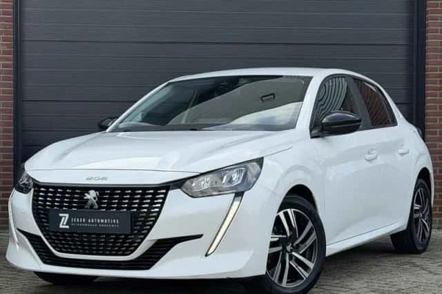 Peugeot 208 (2023) thumbnail 1