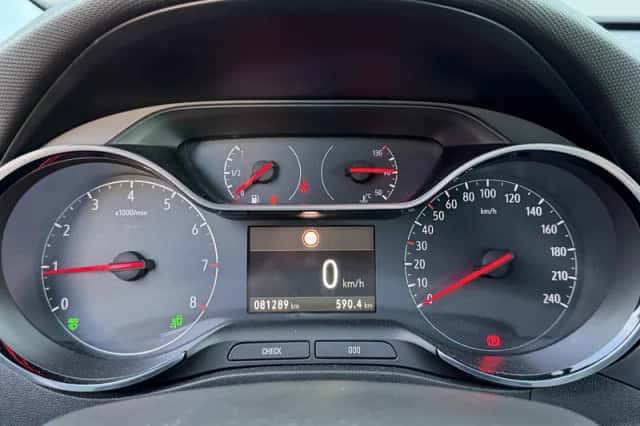 Opel Crossland (2019) thumbnail 3