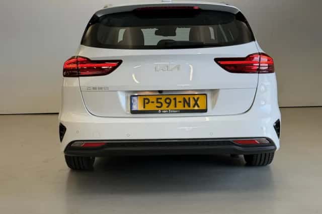 Kia Ceed (2022) thumbnail 6