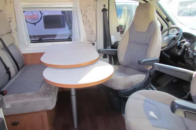 Malibu Van (2018) thumbnail 2