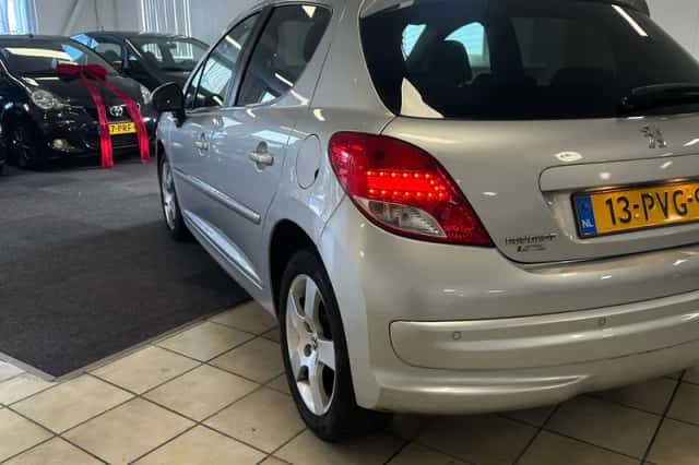 Peugeot 207 (2011) thumbnail 4