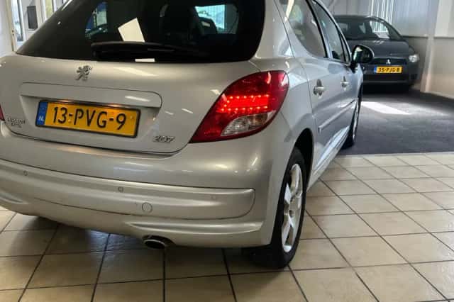 Peugeot 207 (2011) thumbnail 6