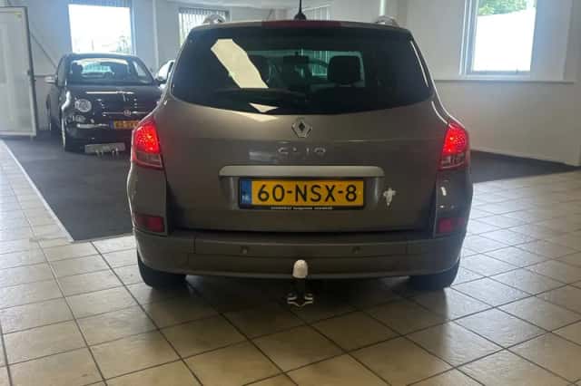 Renault Clio (2010) thumbnail 5