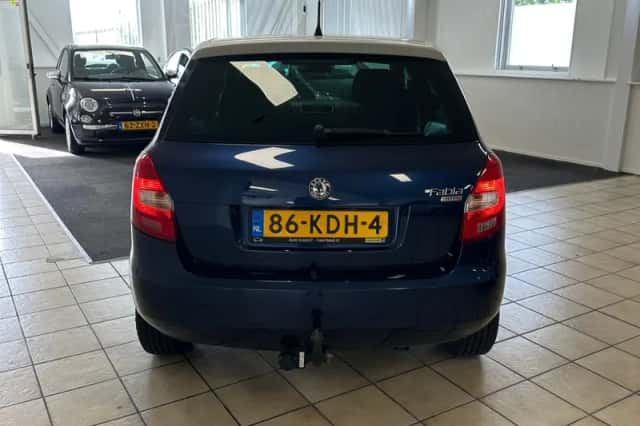 Škoda Fabia (2009) thumbnail 5